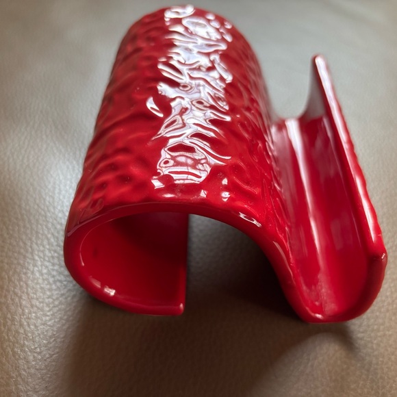 🟥 Red Ceramic Tablet Stand 🟥 - Picture 2 of 7